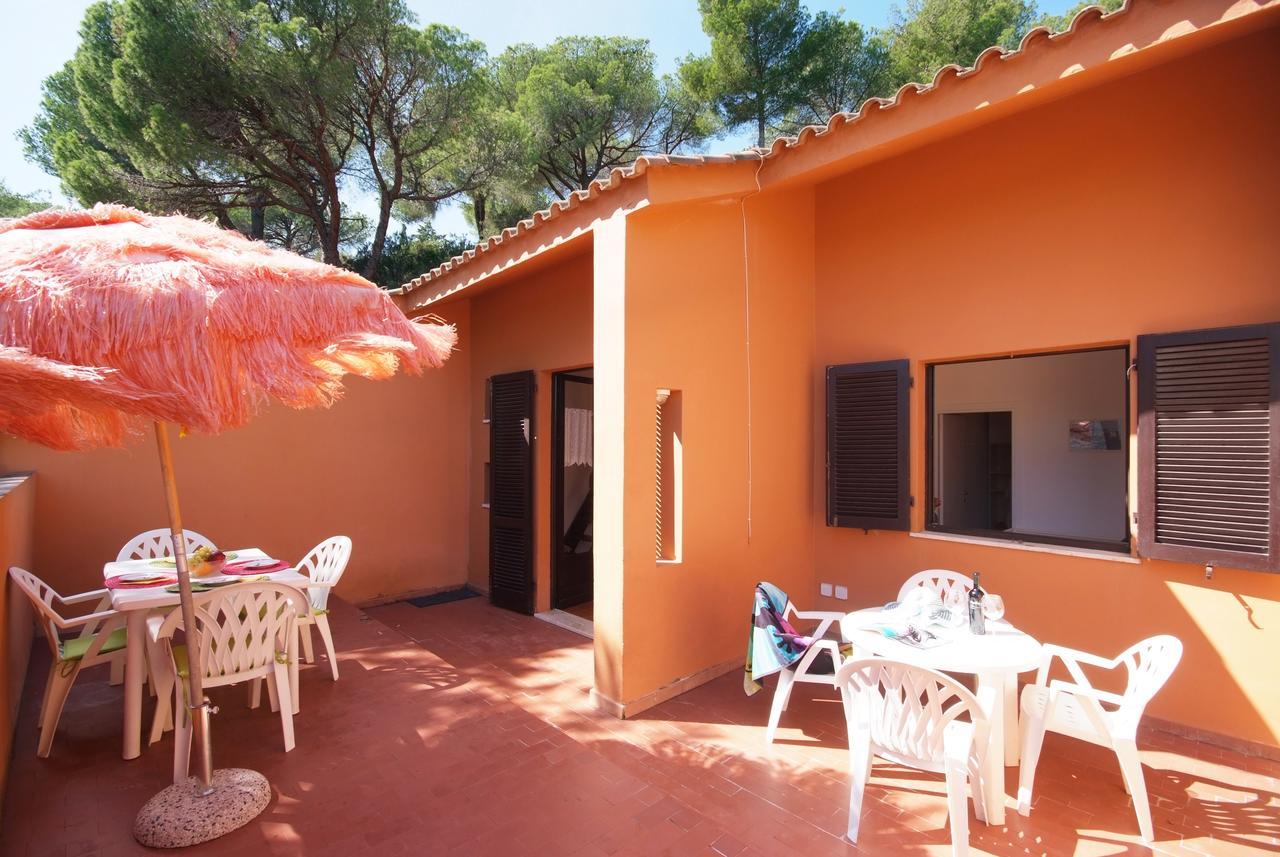 Residence Sud Est Porto Azzurro Luaran gambar