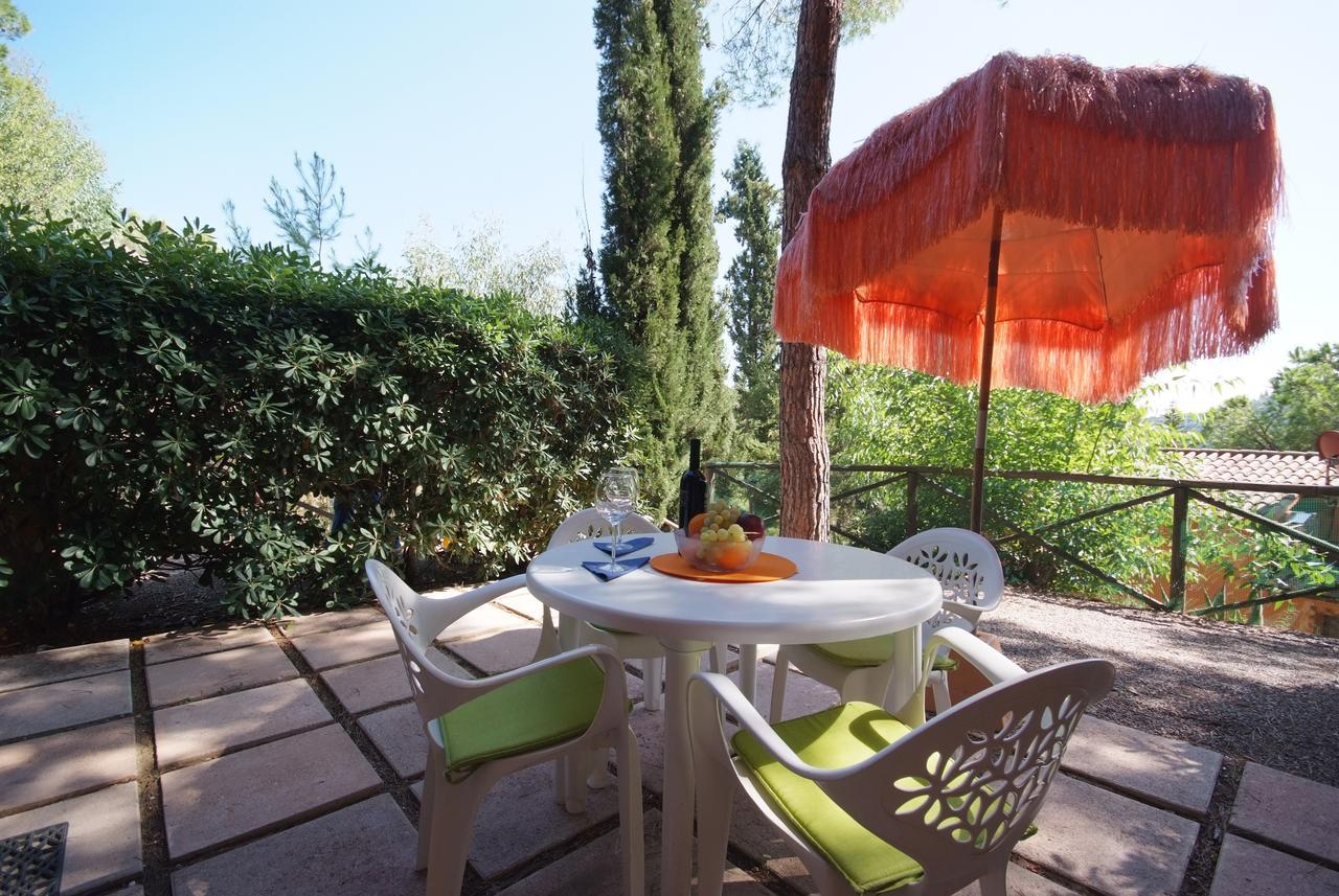 Residence Sud Est Porto Azzurro Luaran gambar