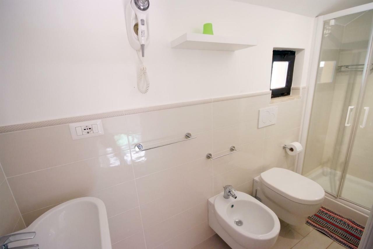 Residence Sud Est Porto Azzurro Luaran gambar