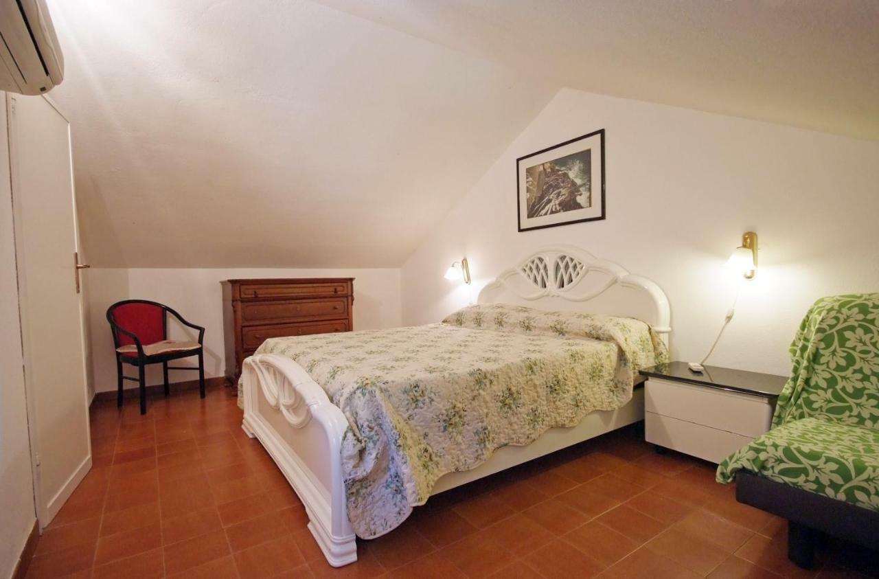 Residence Sud Est Porto Azzurro Luaran gambar