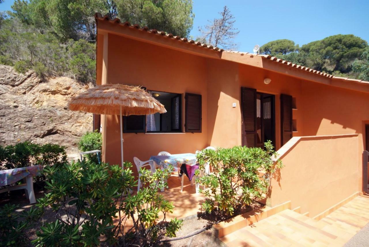 Residence Sud Est Porto Azzurro Luaran gambar